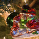 Illustration for article titled 24 Photographs Of Your Most Treasured Ornaments